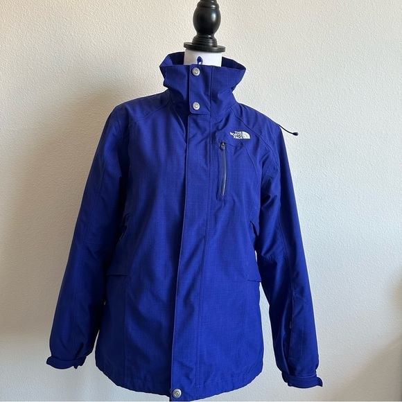 THE North Face 2 - 1 Woman’s Jackets - Picture 4 of 14